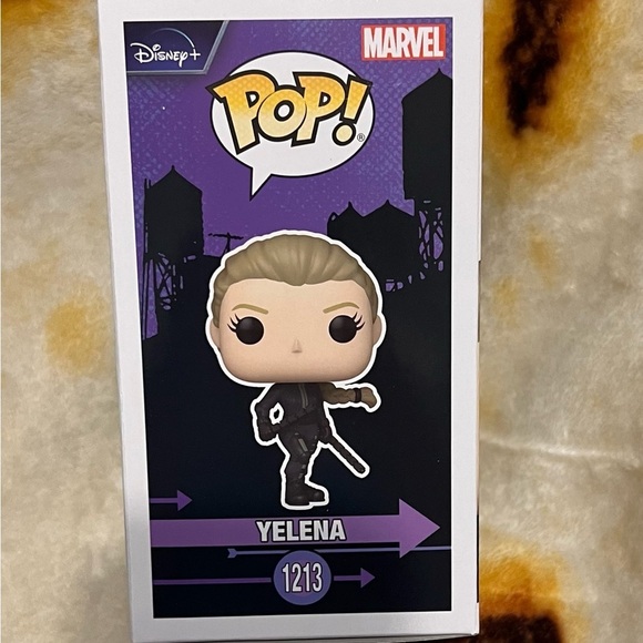 Funko Pop Marvel Hawkeye - Yelena bobble-head #1213 - Picture 2 of 4